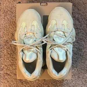 Super Moon Yellow Yeezy 500 size 8